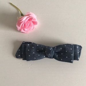 Gap polka dot bow